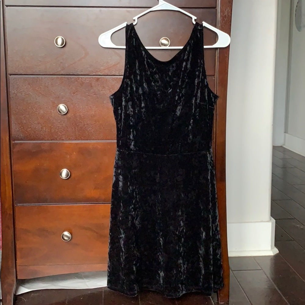 H&M Black Velvet Dress Size 8